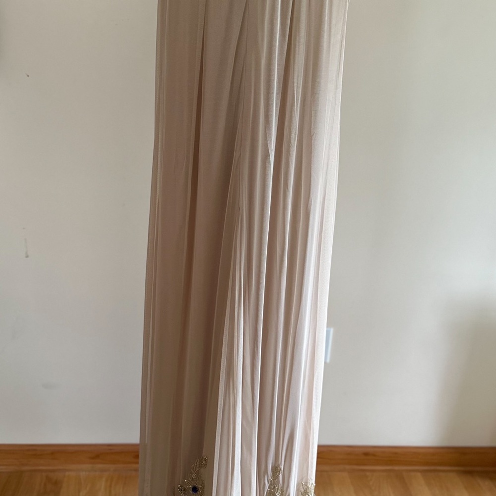 Mac Duggal
High Neck Floral Embellished Trapeze Gown - Picture 7 of 9